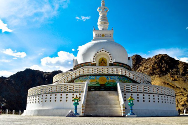 Shanti Stupa, Leh